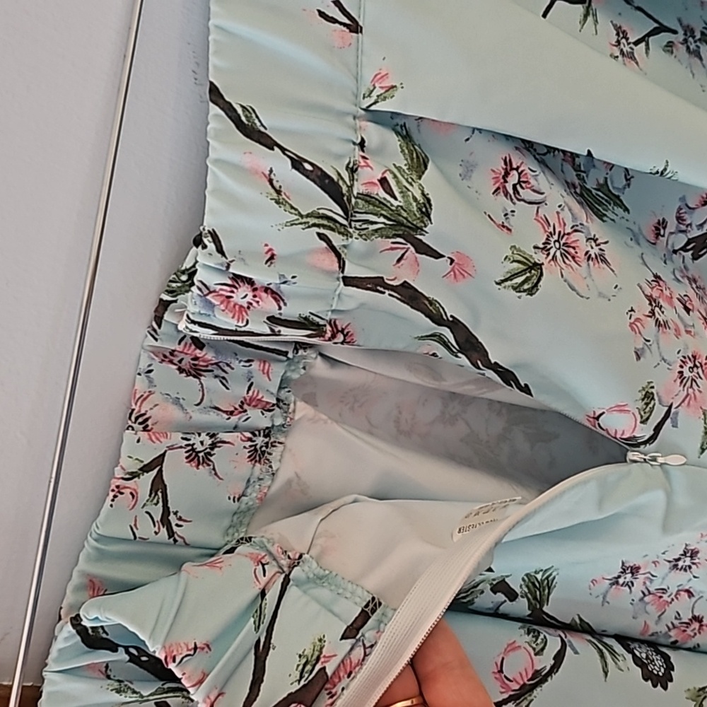 **Clearance** Vintage skirt - Picture 7 of 8